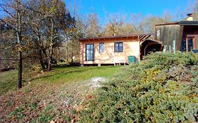 Maison Dans Un Ecrin De Verdure