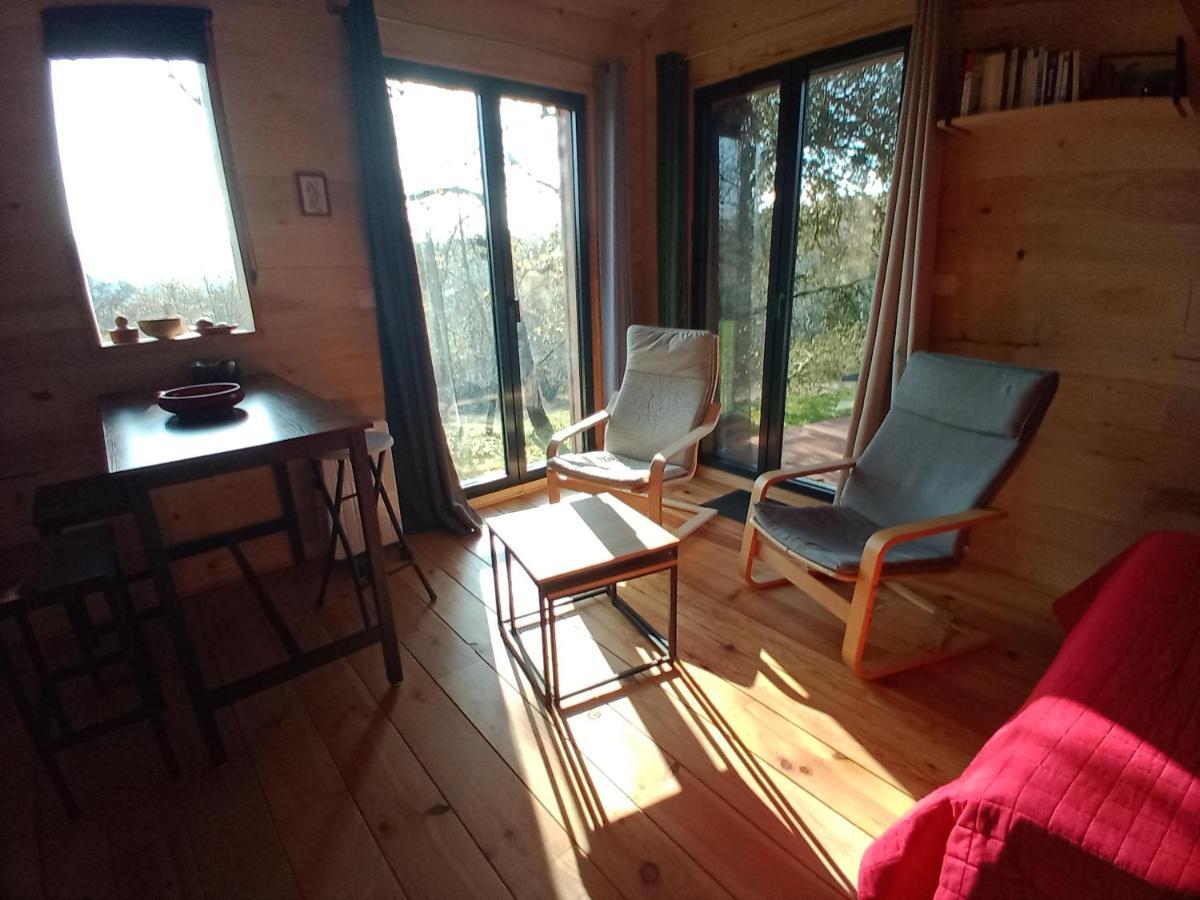 Maison Dans Un Ecrin De Verdure Saint-Leon-sur-Vezere Extérieur photo